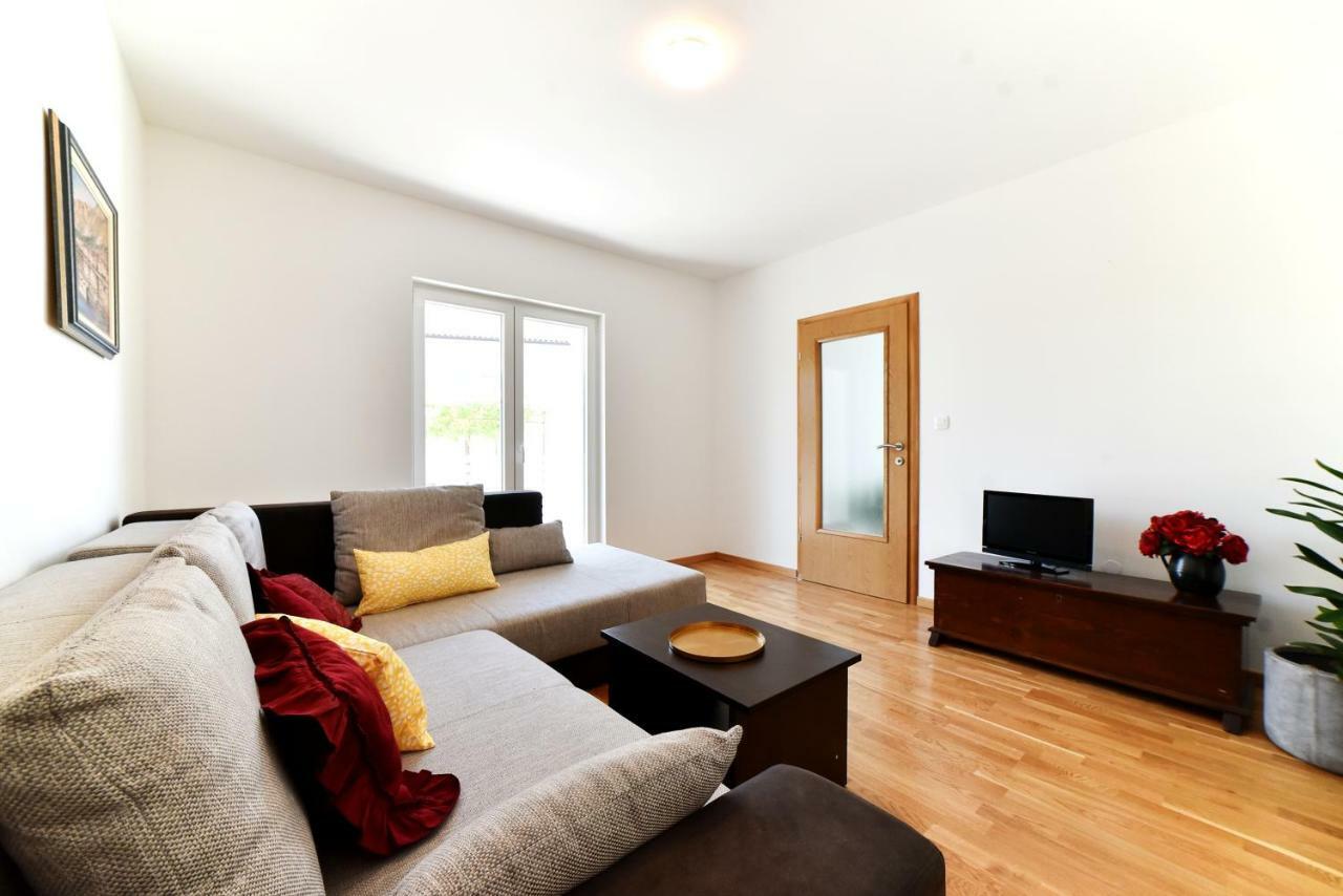 Apartman Hertz Imotski Exterior photo